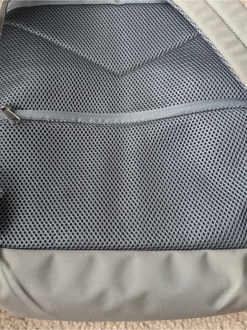 Anello Light Gray Backpack Tote - Picture 4 of 9